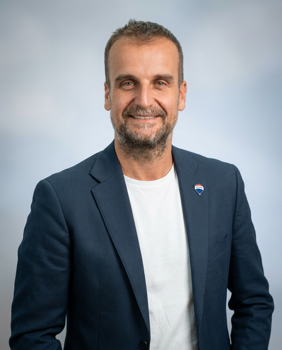 Alberto Alarcón, mentor con más de 25 años de experiencia inmobiliaria